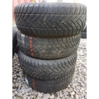 195/65/15 Dunlop Зима 4шт 5,5-6.5мм